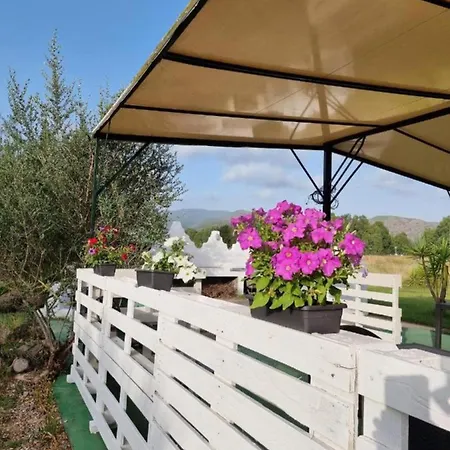 Landhuis Sa Stella E Monti Marrùbiu